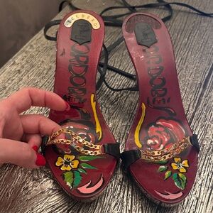 Iceberg Burgundy Hand-Painted Floral Lace-Up Sandals with Gold Chain